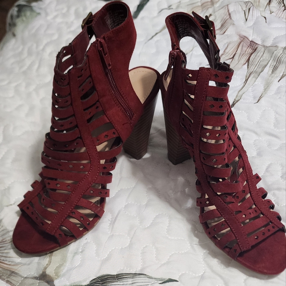 Shoes - Picture 3 of 3
